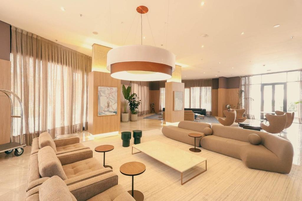 Lobby do TRYP by Wyndham Ribeirão Preto Nacional Inn, onde acontece o Workshop