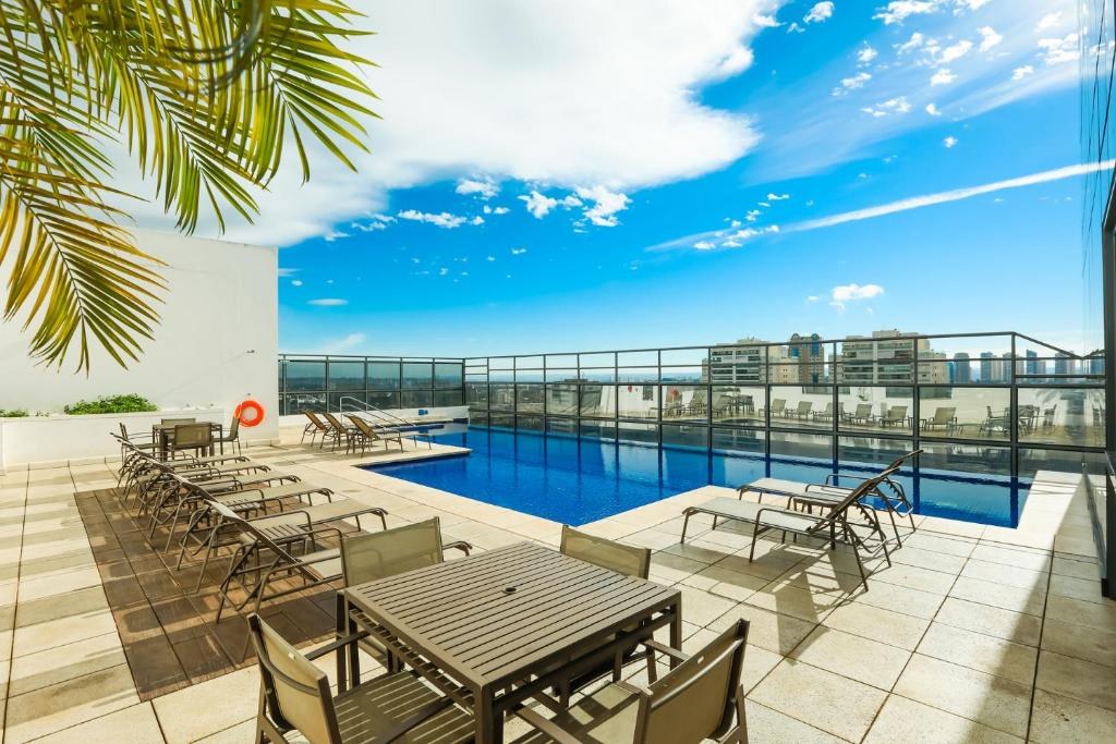 Piscina do TRYP by Wyndham Ribeirão Preto Nacional Inn, onde acontece o Workshop